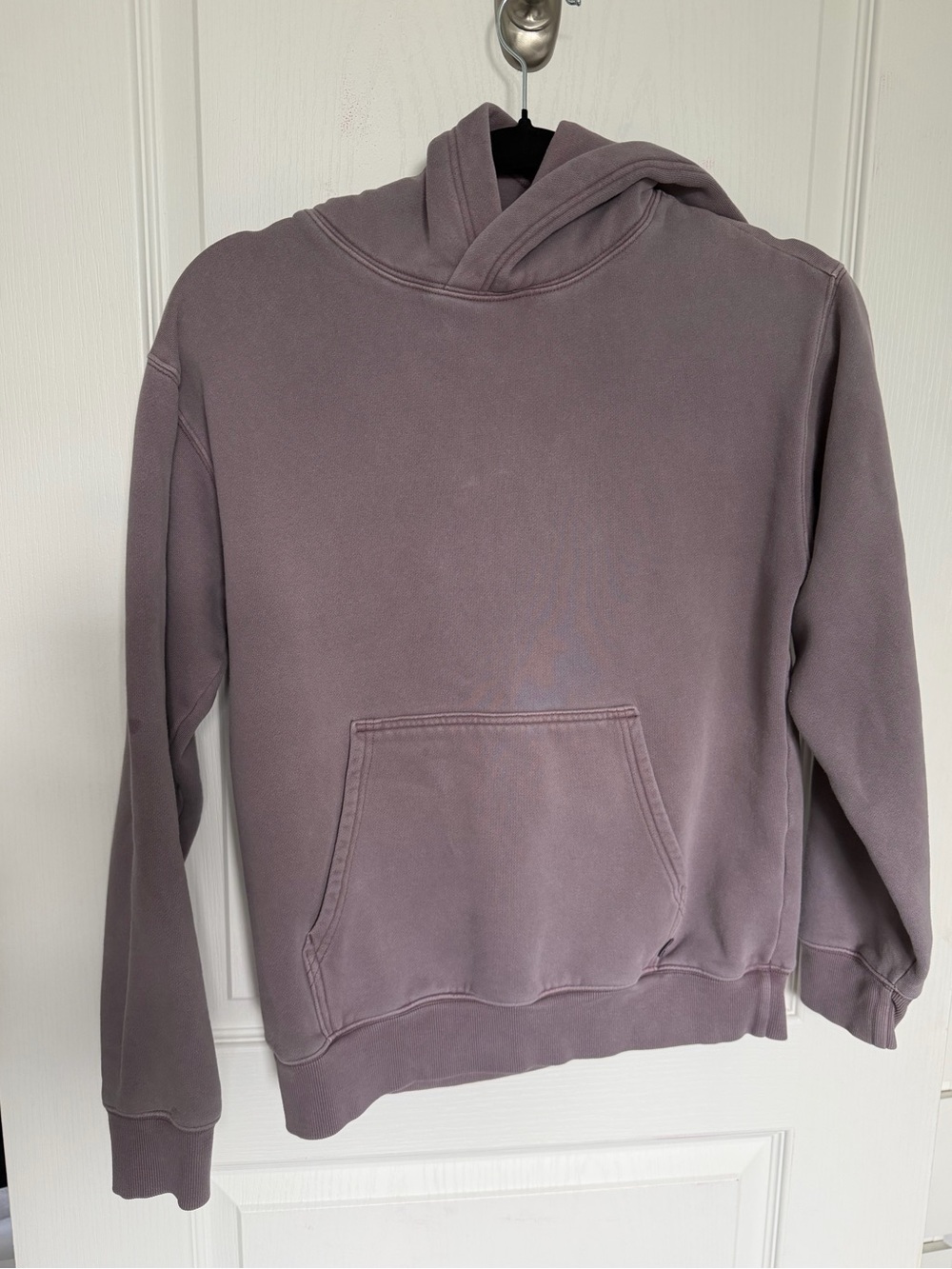 Aritzia TNA Women's Faded Mauve Hoodie Sweater - Size XS